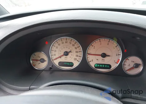 2004 Chrysler Town & Country Limited z USA, uszkodzony, nr VIN 2C8GT64L24R539470